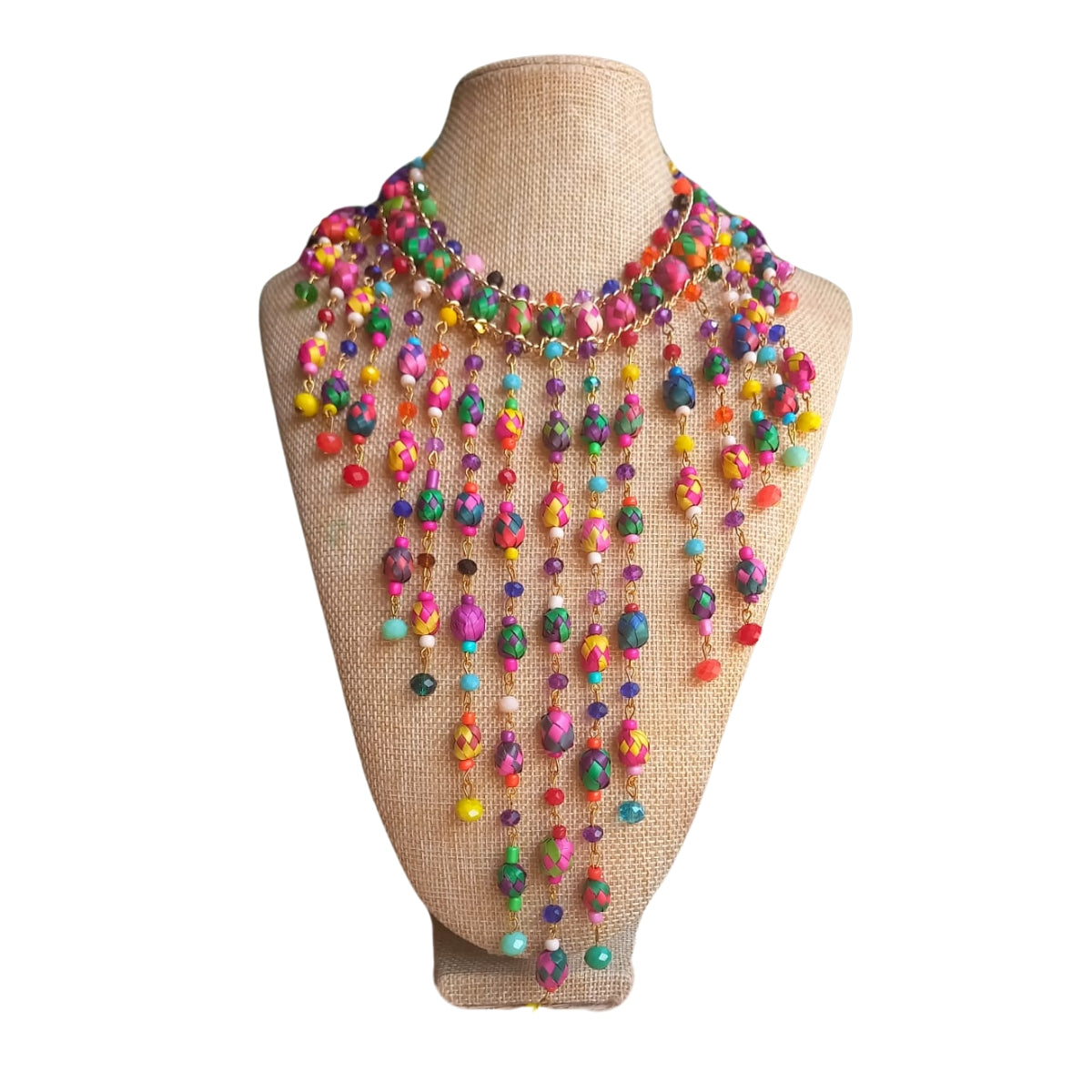 Collar cascada
