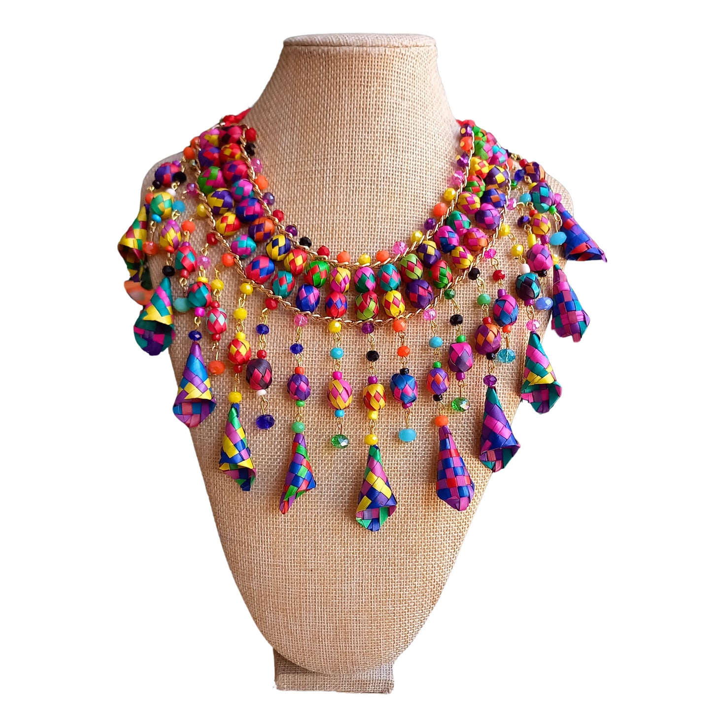 Collar corto conos