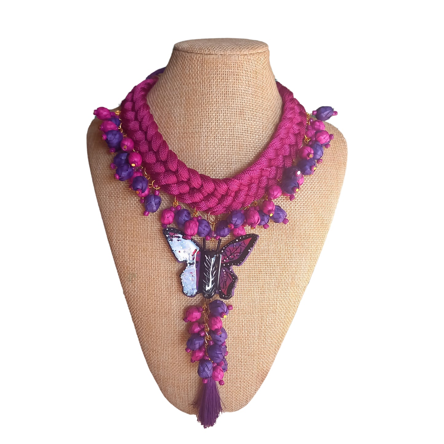 Collar trenzado morado mariposa