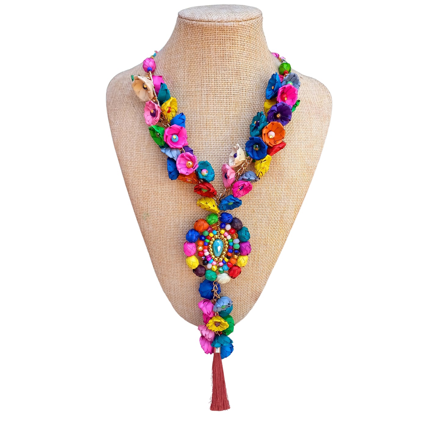 Collar largo con flores multicolor